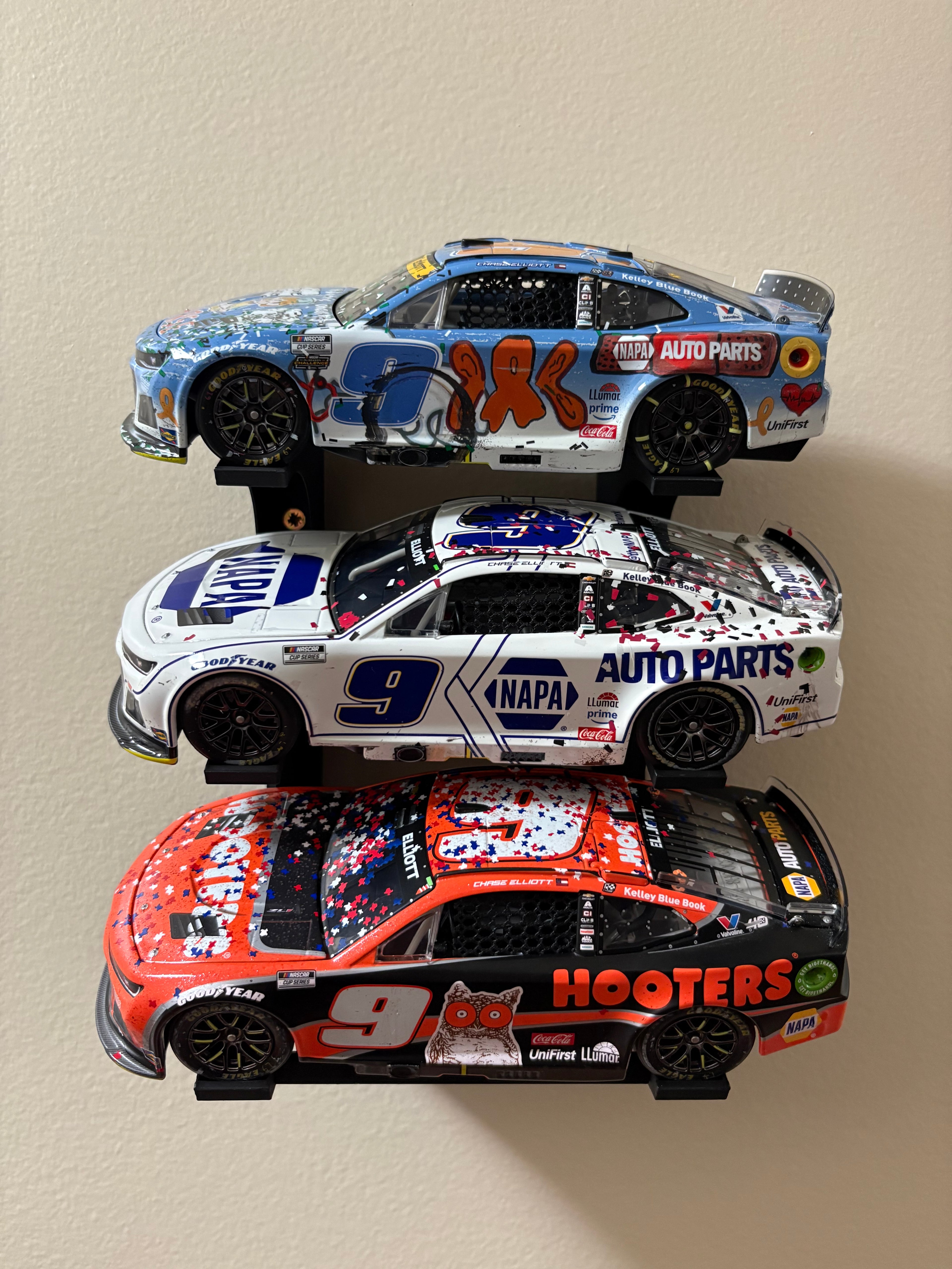 Wall Mounted Side Facing 1/24 NASCAR Diecast Stand/Display
