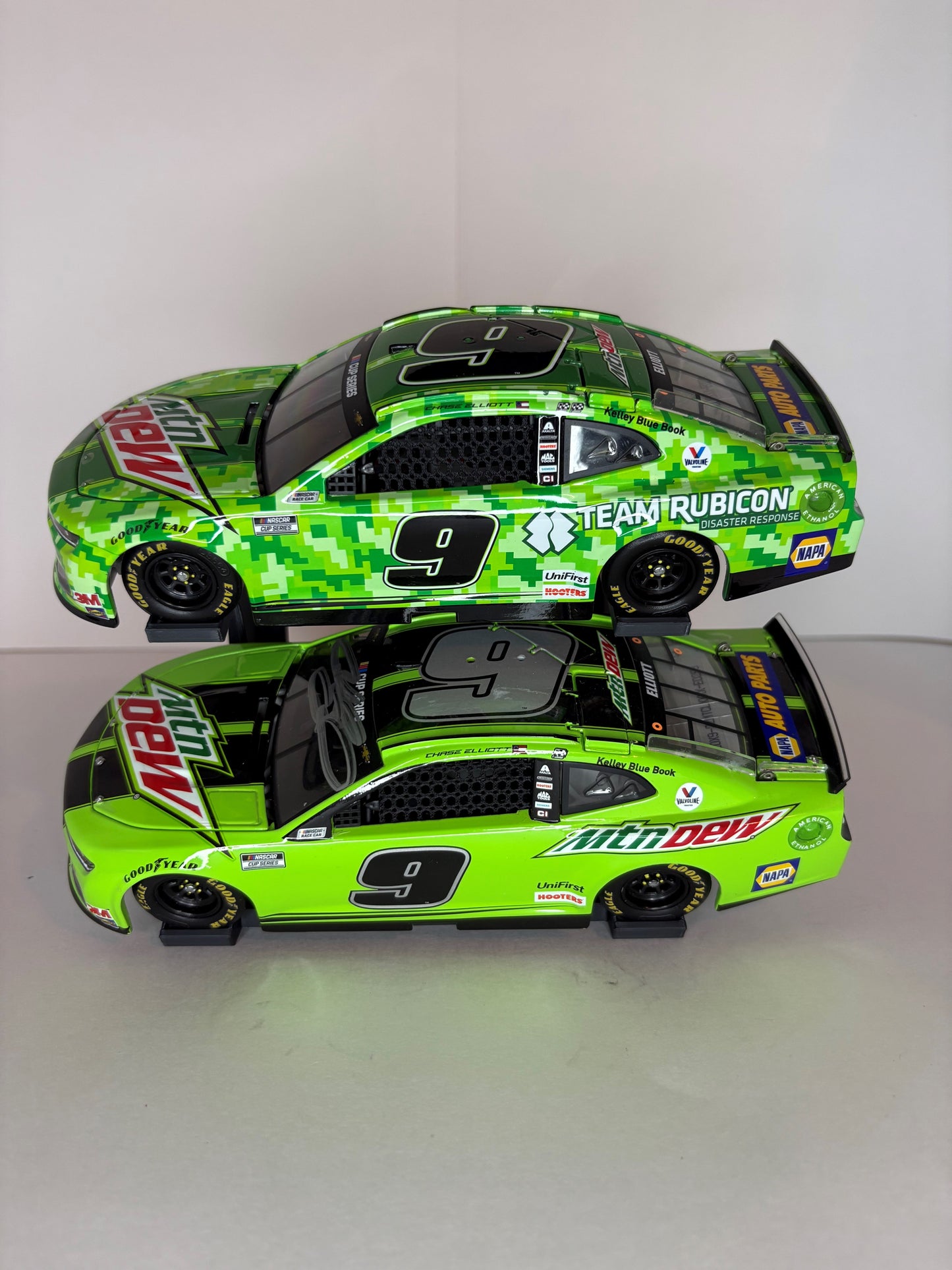 Side Facing Slanted Two Tier 1/24 NASCAR Diecast Stand/Display