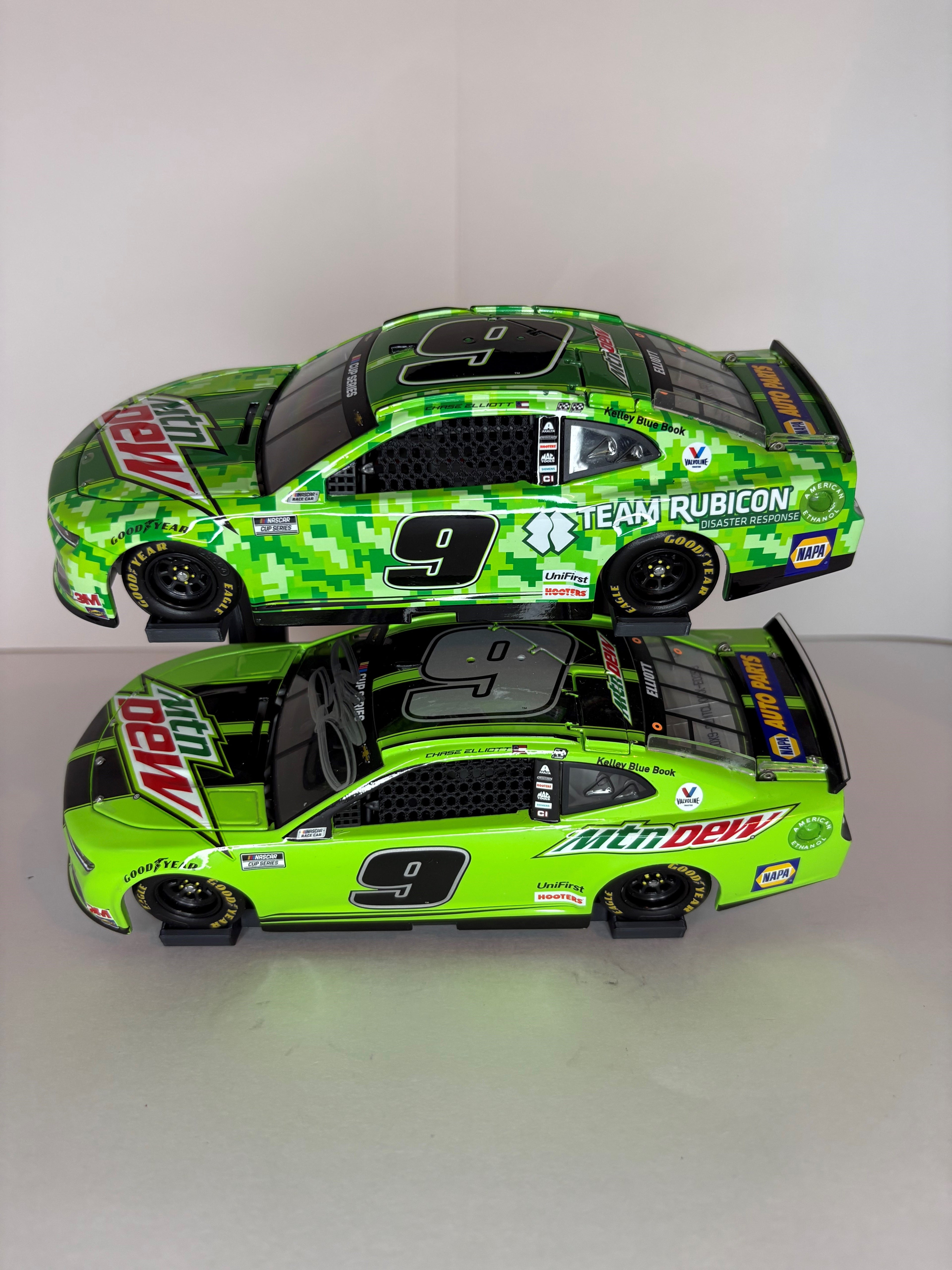 Side Facing Slanted Two Tier 1/24 NASCAR Diecast Stand